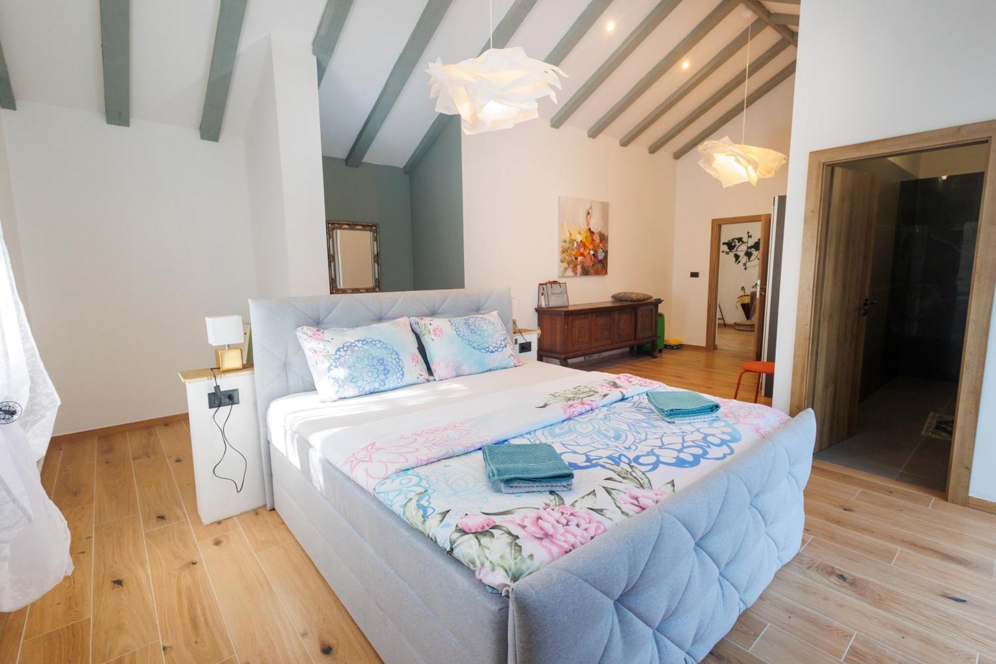 Luxury Villa Andrea Vrzika In Forest Near The Sea Zagvozd 外观 照片