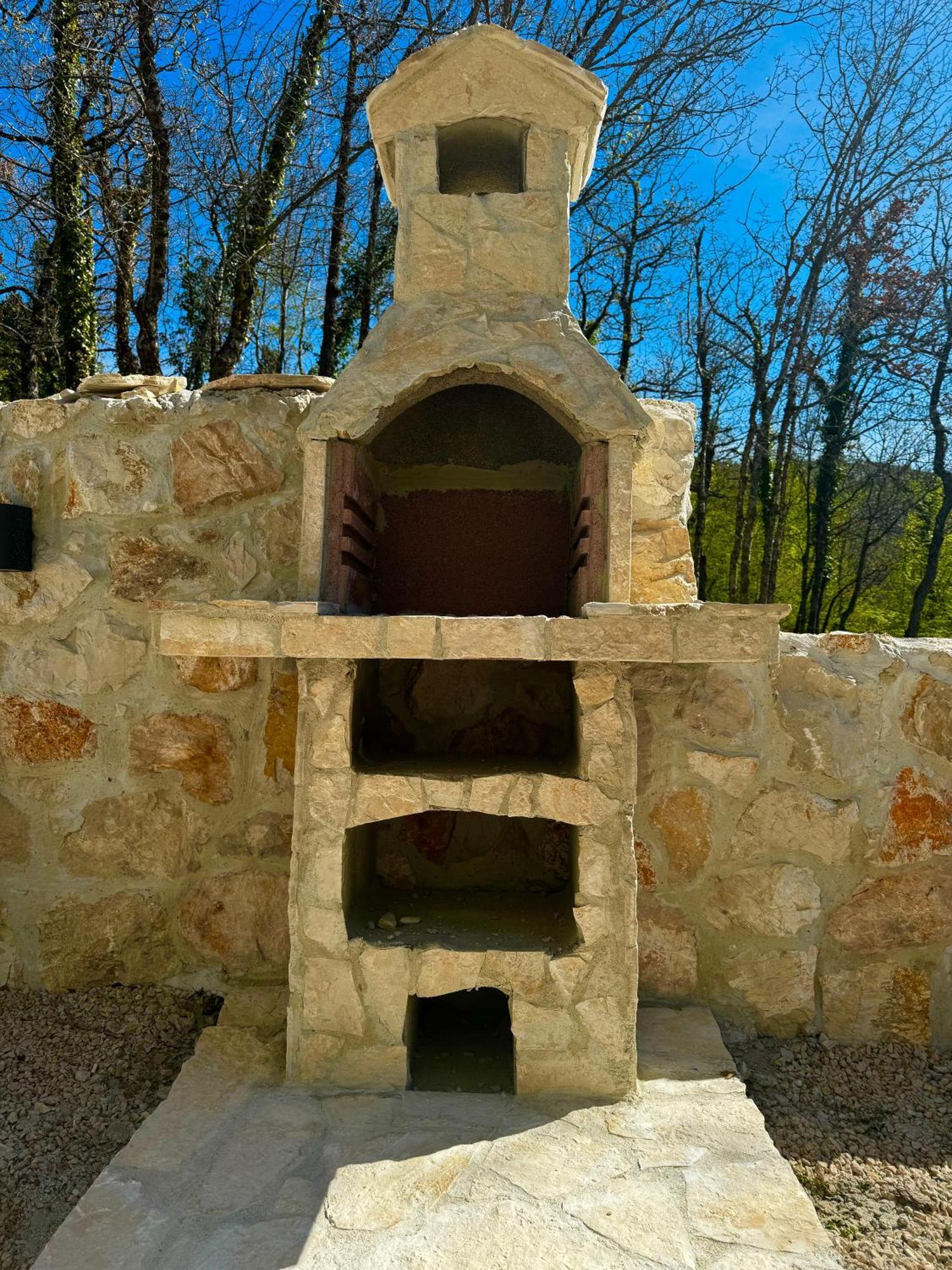 Luxury Villa Andrea Vrzika In Forest Near The Sea Zagvozd 外观 照片